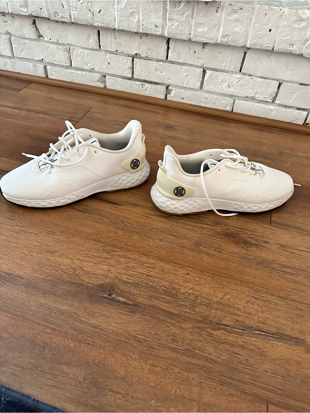 White Golf Shoes with G4 Insole - Picture 4 of 7
